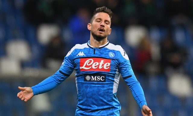 Čelsi pregovara o transferu Mertensa