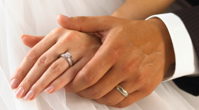 Zašto su burme belo zlato tako savršen izbor mladenaca burme belo zlato