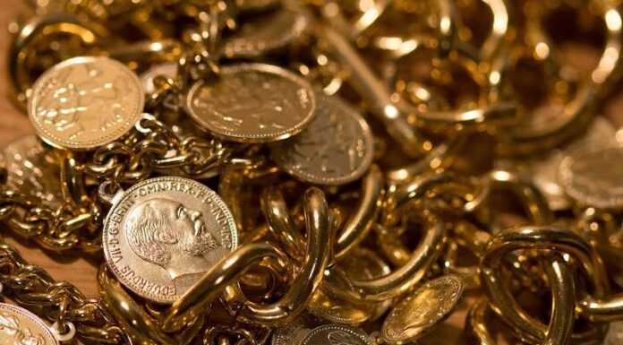 Neobičan poklon koji možete da darujete i voljenoj osobi i poslovnim partnerima – zlatnik je idealan dar za sve prilike dukati cena